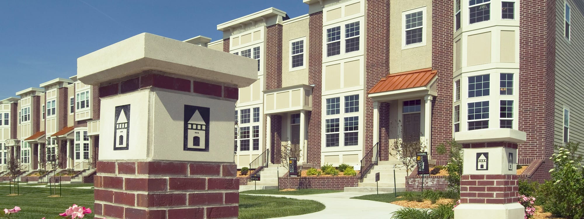 Hunt Midwest Multifamily Development - Northgate Village Rowhomes