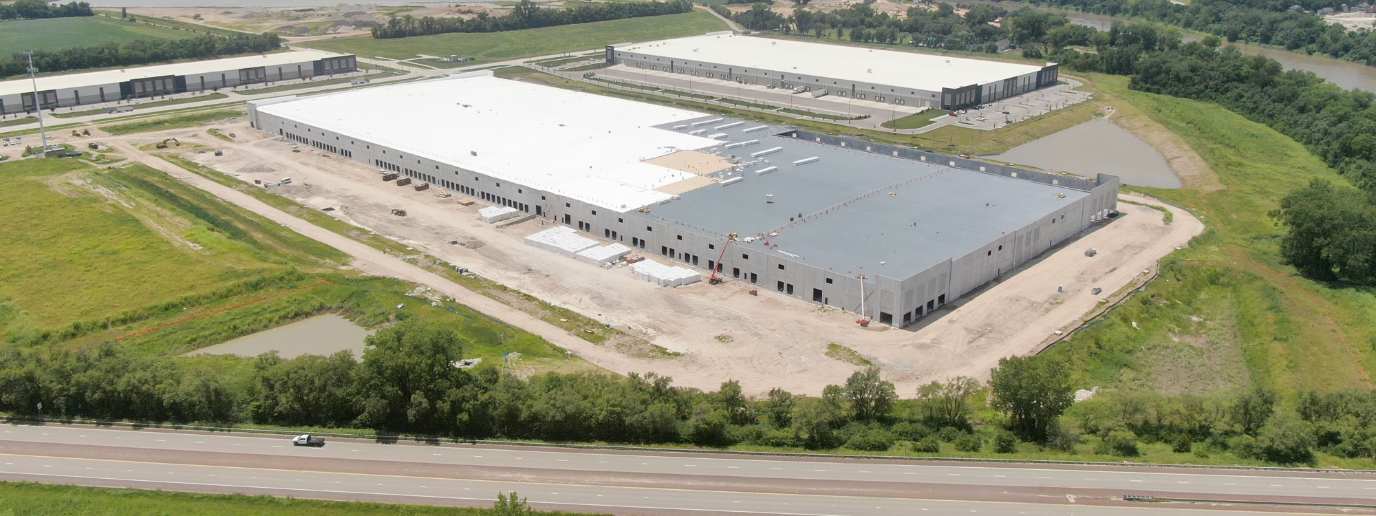 Heartland Logistics Park Building III - 323,851 SF of industrial space available for lease in Shawnee, Kansas