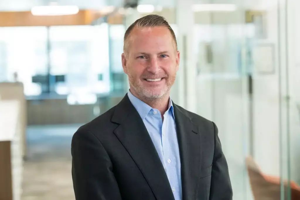 Senior Director of Sales & Leasing Ryan Tompkins is responsible for sales and leasing across Hunt Midwest’s growing industrial and commercial portfolio nationwide.