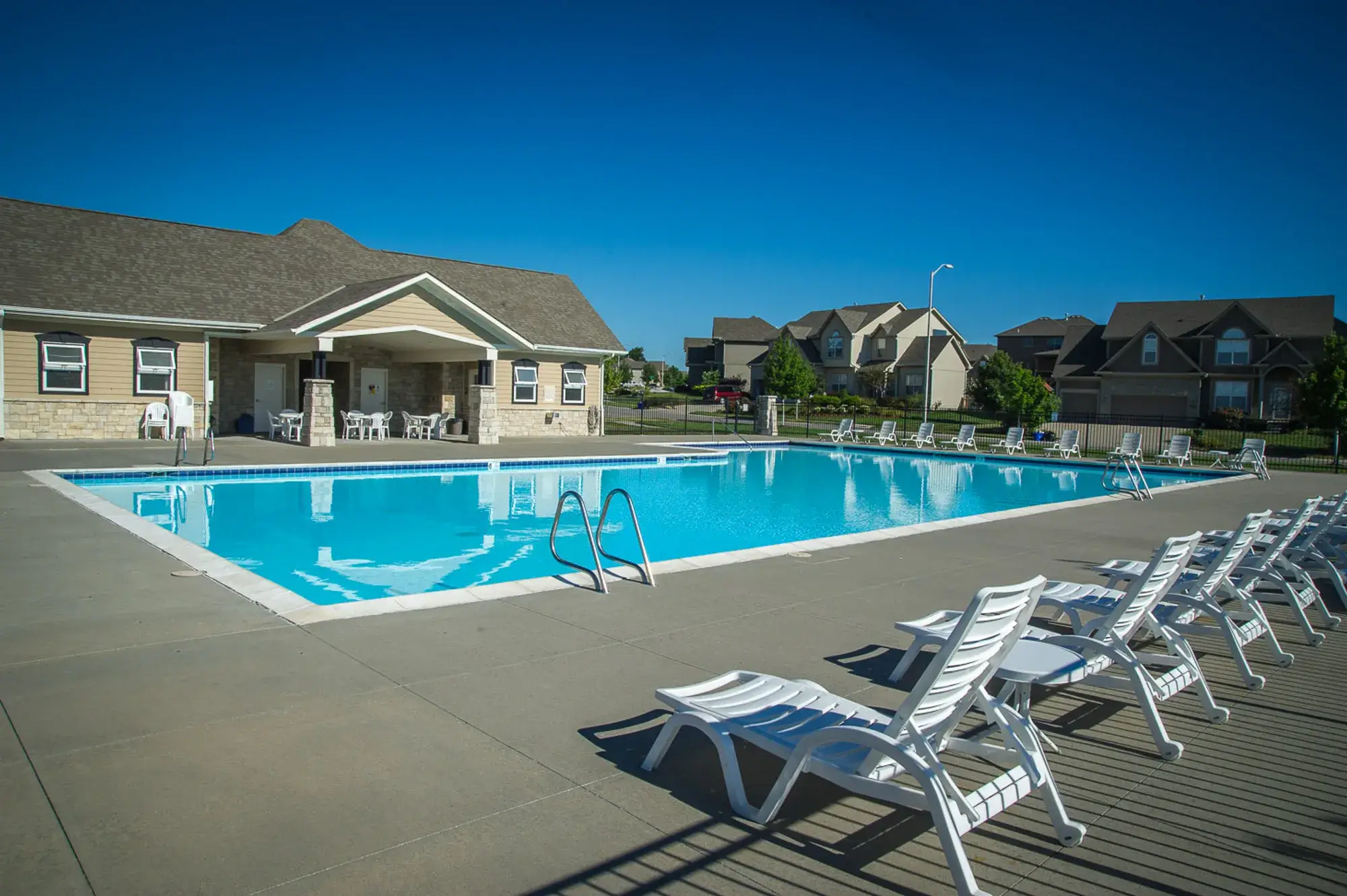 Hunt Midwest Master Planned Communities - Staley Hills