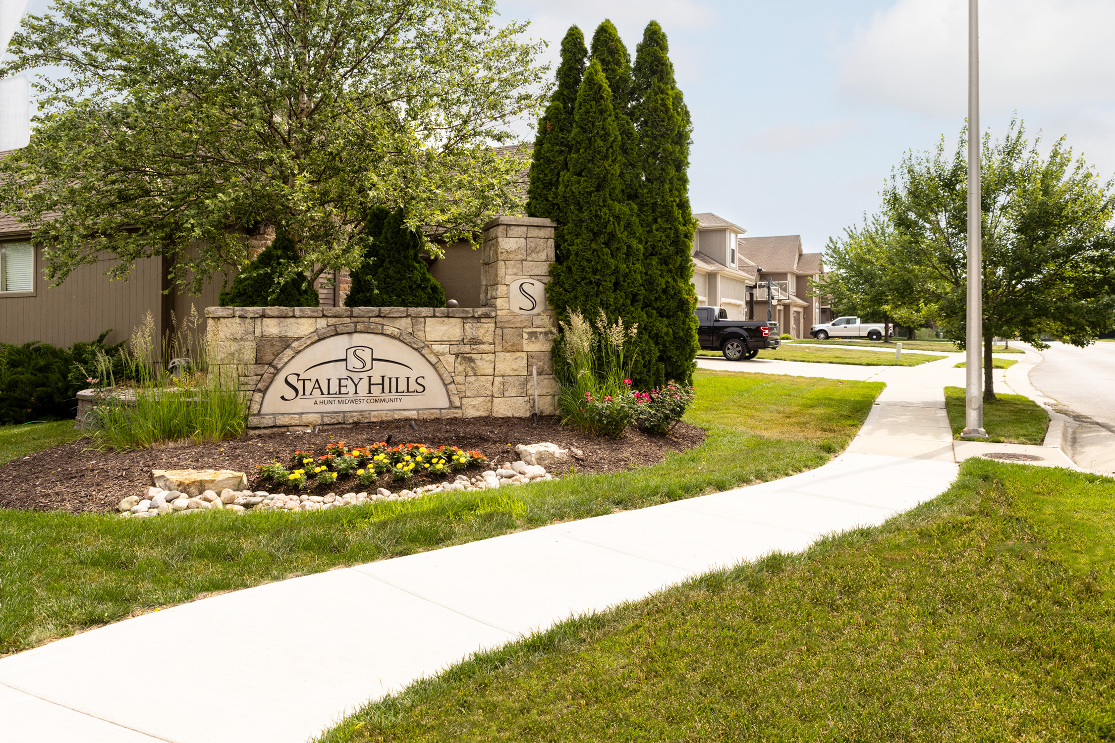 Hunt Midwest Master Planned Communities - Staley Hills