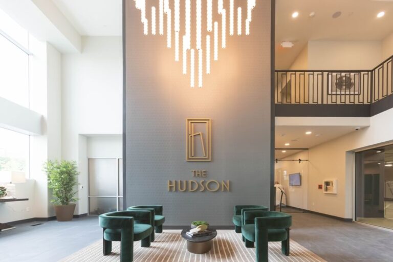Hunt Midwest Multifamily Communities - The Hudson