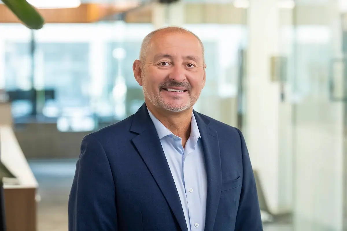 Director of Finance & Administration Clayton Holder is responsible for financial management, human resources, corporate benefits administration and public/private financing for Hunt Midwest.