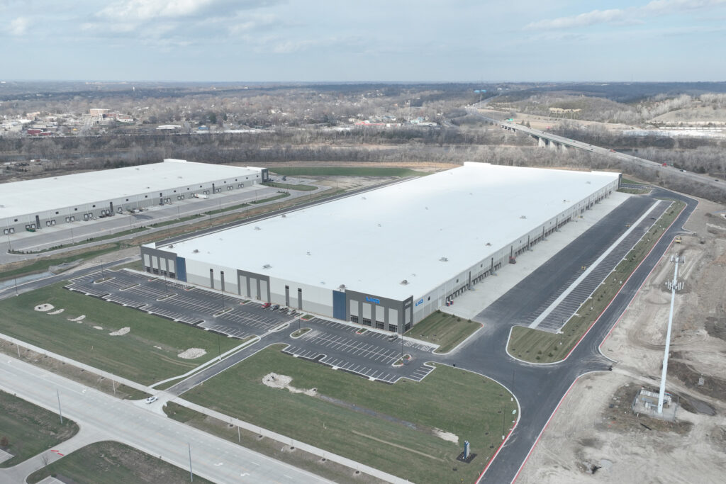 Heartland Logistics Park Building III - 323,572 SF of industrial space available for lease in Shawnee, Kansas