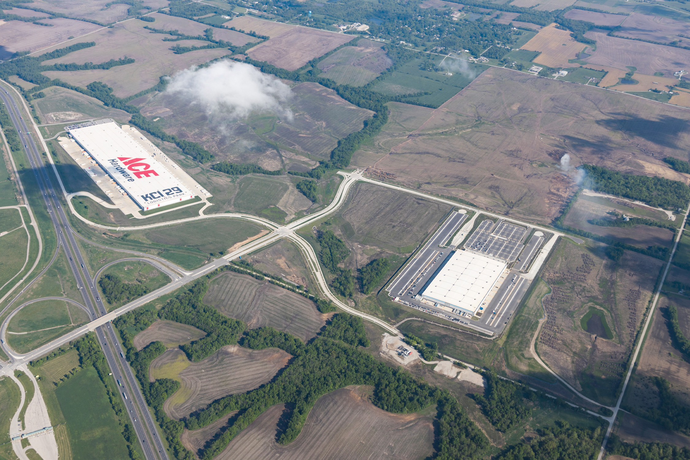 KCI 29 Logistics Park is conveniently located in the logistics epicenter of the United States with direct access to the Kansas City International Airport (KCI/MCI) Air Cargo Hub.