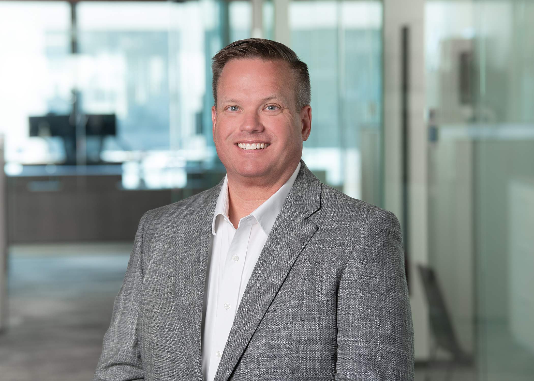 Senior Vice President of Construction Management Michael Knight oversees Hunt Midwest’s construction management team, working alongside new business development staff to help shape and execute the company’s industrial, residential, and commercial projects.