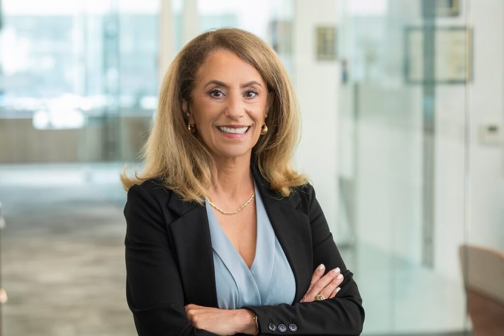 President & CEO Ora Reynolds oversees all Hunt Midwest strategic planning, properties, and people for the real estate development company owned by the Lamar Hunt Family.