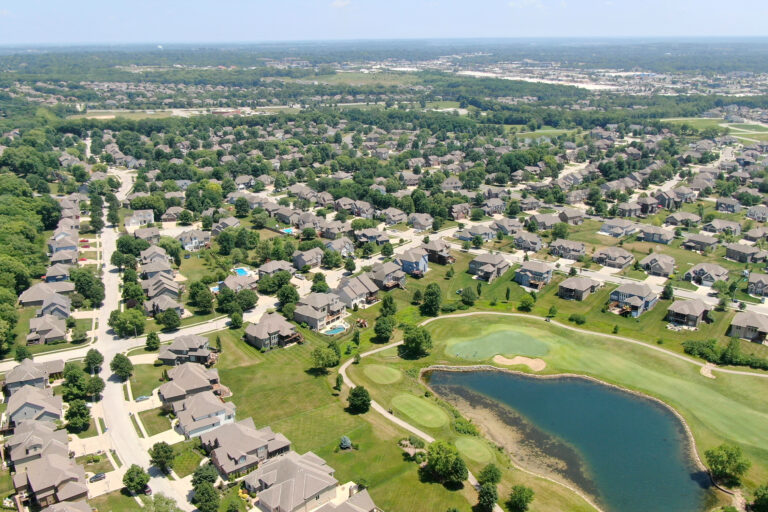 Hunt Midwest Master Planned Communities - Woodneath Farms