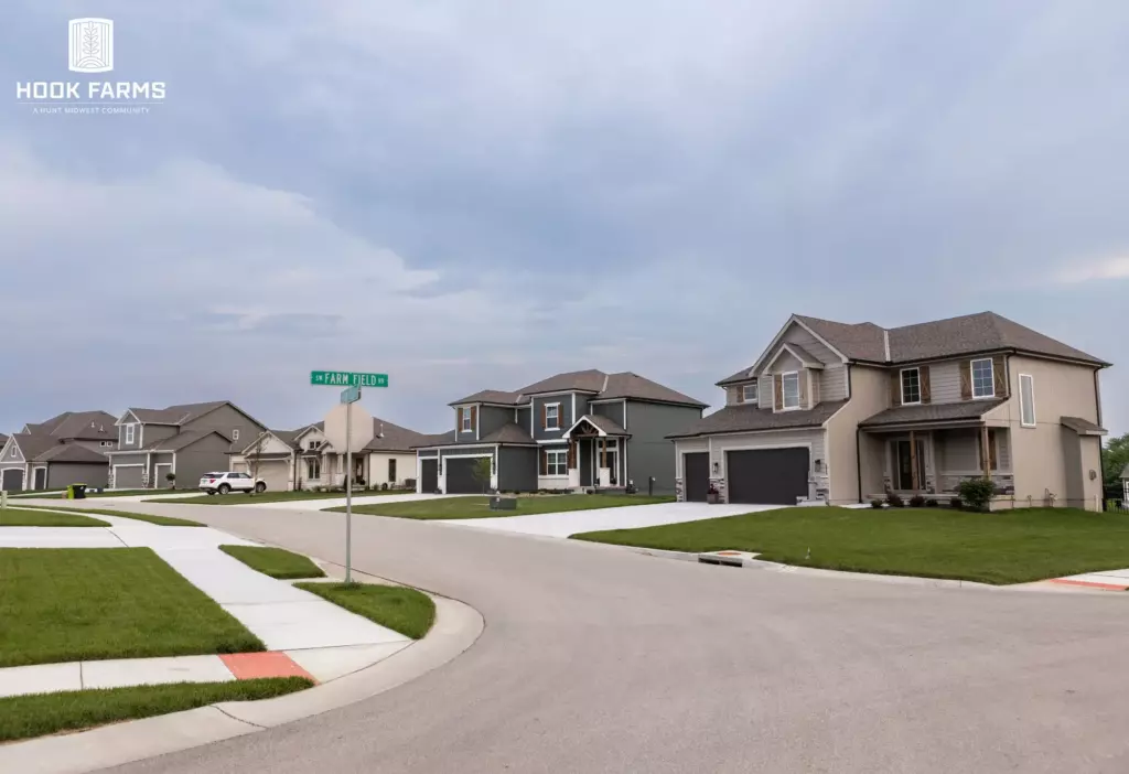 Hunt Midwest Master Planned Communities - Hook Farms