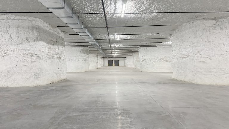 Available industrial space at SubTropolis — The world's largest underground business complex.®