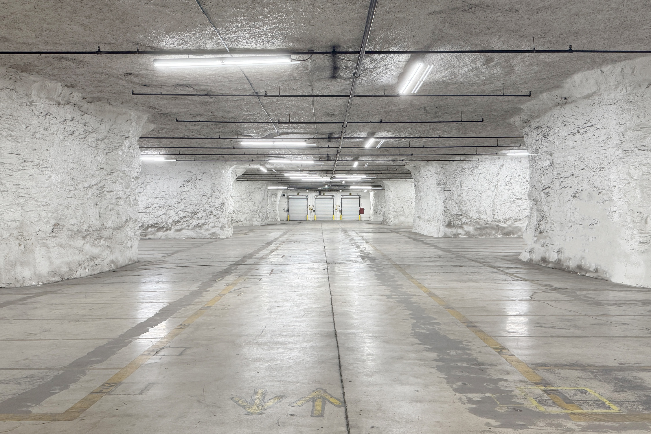 Available industrial space at SubTropolis — The world's largest underground business complex.®